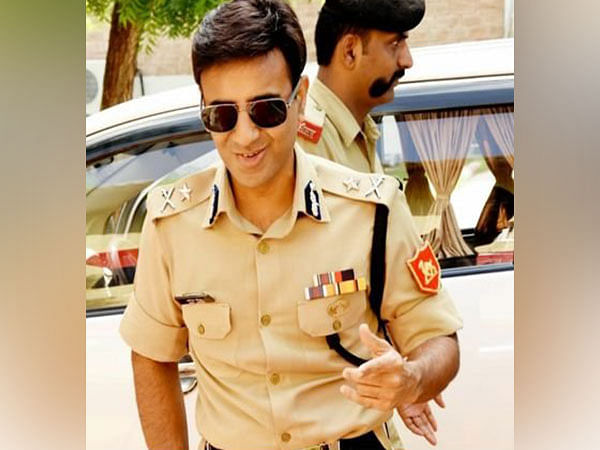 Bihar IPS officer Amit Lodha, who inspired 'Khakee', charged with corruption, suspended