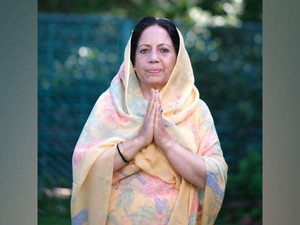Himachal Pradesh: Political drama starts in Shimla, slogan raised in favour of Pratibha Singh as CM candidate