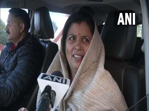 Himachal CM designate Sukhwinder Singh Sukhu's wife thanks people for supporting Congress