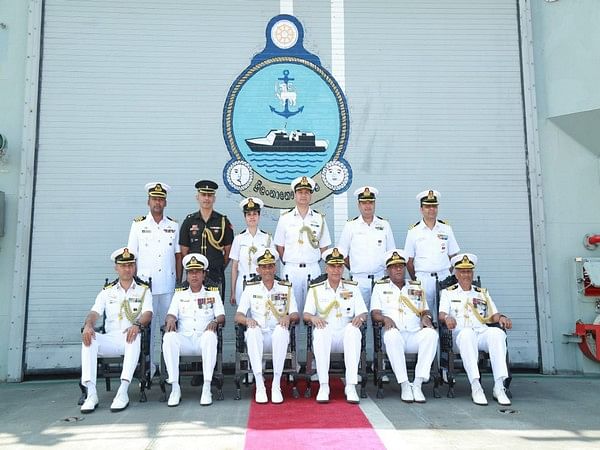 CNS Admiral R Hari Kumar visits Sri Lankan Navy Ship SLNS Sindurala, naval facilities at Colombo port