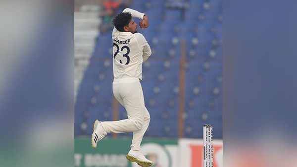 India in driver's seat in first Test against Bangladesh, lead by 271 runs after fiery spells from Siraj, Kuldeep