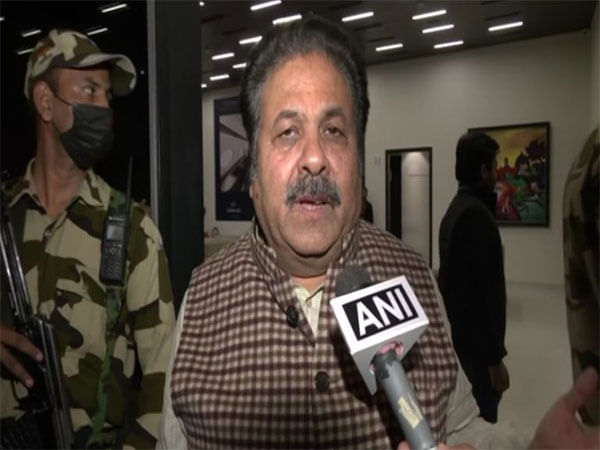 Shah Rukh Khan comes from family of freedom fighters, he is a 