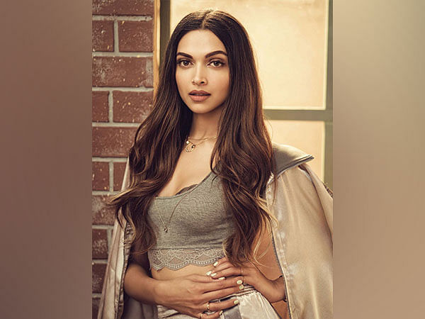 Deepika Padukone to unveil Qatar World Cup 2022 trophy ahead of grand  finale on Dec 18: Reports