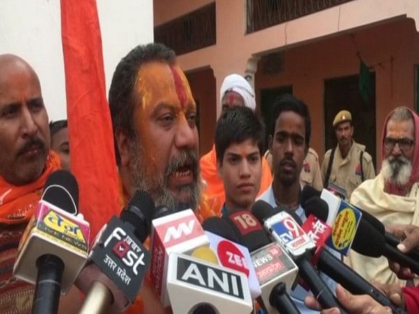 Pathaan row: Ayodhya Seer says 