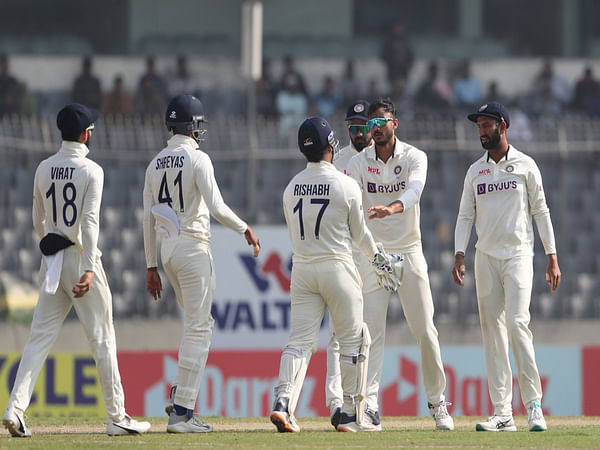 BAN vs IND, 2nd Test: India in command after bowlers wreck Bangladesh; Litton takes hosts to 195/7 (Tea, Day 3)
