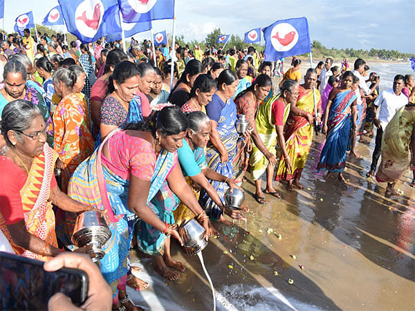 Fishermen perform pooja to 'Gangamma' to express gratitude for 