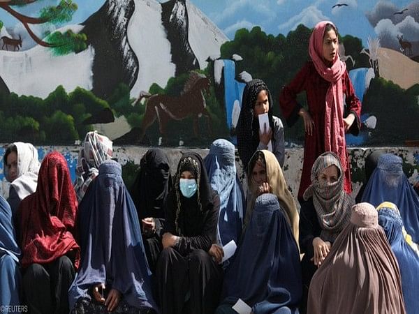 G7 Calls On Taliban To Urgently Reverse Women Aid Workers Ban