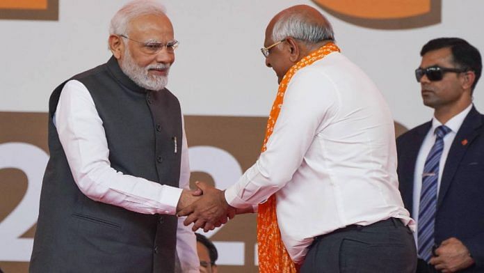 Representational image | PM Narendra Modi exchanges greetings with Gujarat CM Bhupendra Patel at the latter's swearing-in ceremony | ANI
