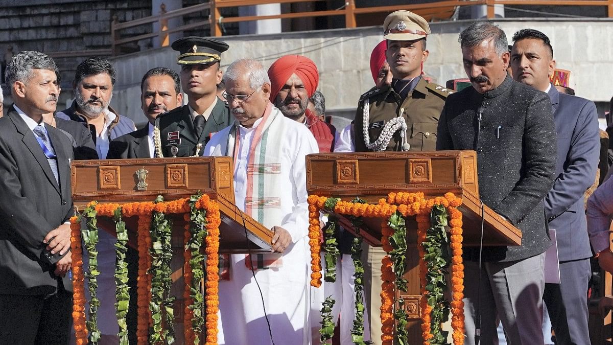 Sukhwinder Singh Sukhu takes oath as Himachal CM, Virbhadra's son ...