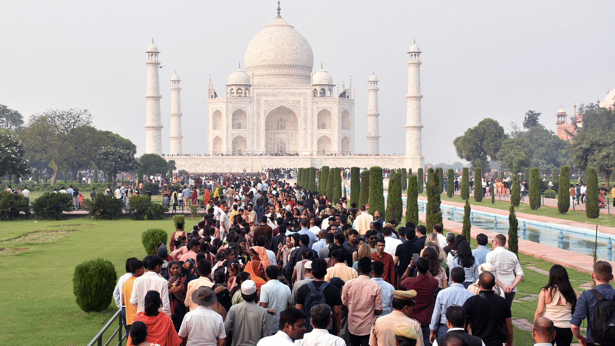 Unlicensed guide who showed Taj Mahal to Vietnam minister arrested ...