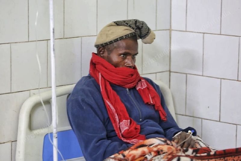 A victim of the hooch tragedy undergoes treatment at Sadar Hospital | Praveen Jain | ThePrint 