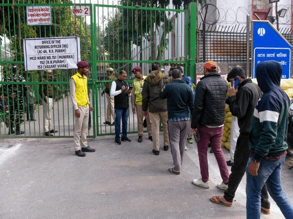 MCD polls: 45 pc voter turnout recorded till 4 pm