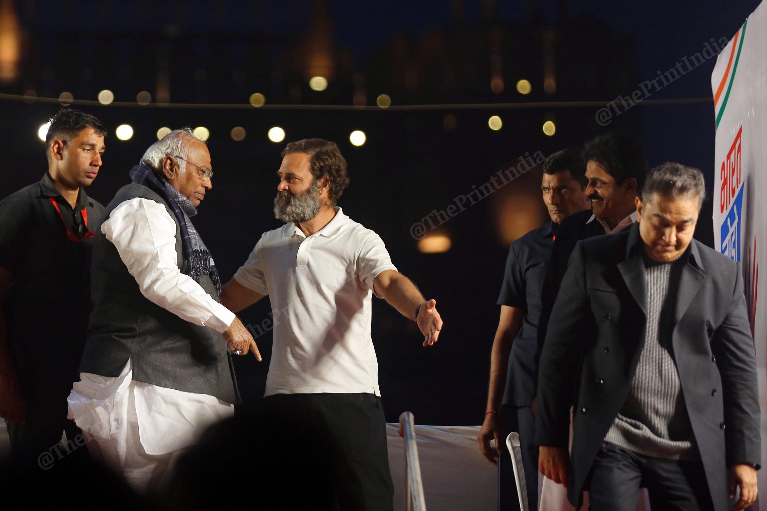 Congress President Mallikarjun Kharge with Rahul at Red Fort |  Photo: Suraj Singh Bisht |  impression