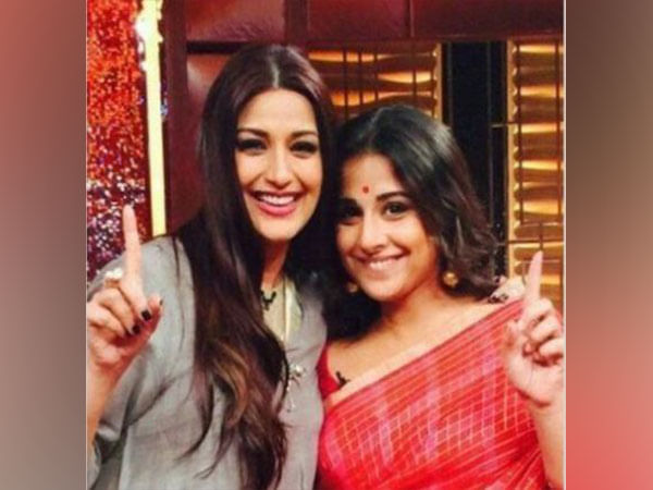 Sonali Bendre wishes her 