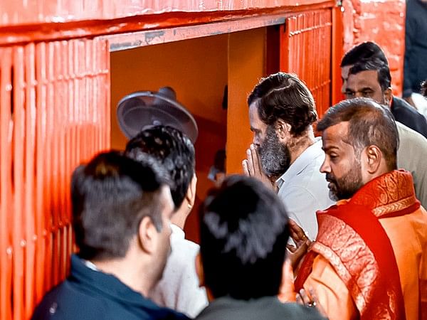 Delhi: Rahul Gandhi visits Marghat Hanuman Temple ahead of Yatra resumption, offers prayers