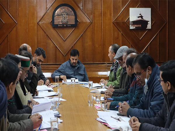 Himachal Pradesh: Agriculture Secretary Rakesh Kanwar holds review meeting on natural farming Himachal Pradesh: Agriculture Secretary Rakesh Kanwar holds review meeting on natural farming