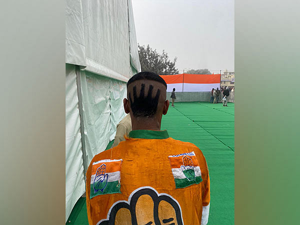 Congress 'hand' symbol hairstyle, costume grab attention in Bharat Jodo Yatra