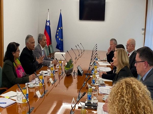 Indija in Slovenija se posvetujeta z zunanjim ministrstvom in izmenjujeta poglede glede Afganistana in Ukrajine