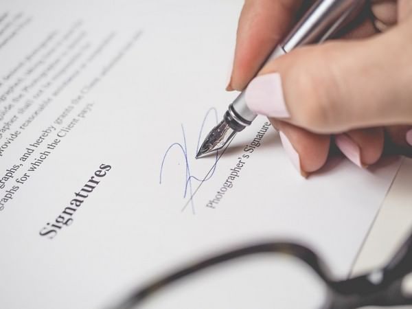 Hi-Tech Pipes signs MoU with UP govt to set up facility with investment of Rs 510 cr Hi-Tech Pipes signs MoU with UP govt to set up facility with investment of Rs 510 cr