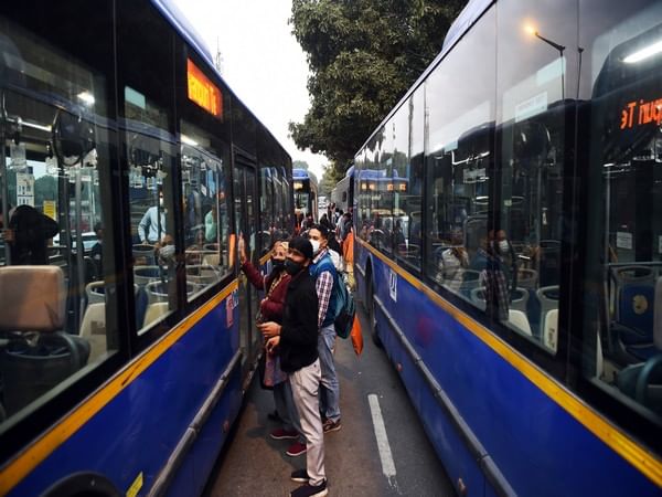 Buses, Metro to have Common Mobility Card in Delhi; State govt invites tenders for it