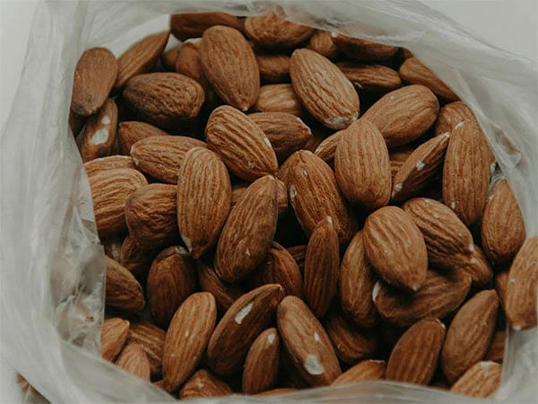 Study reveals benefits of eating almonds for people who work out daily