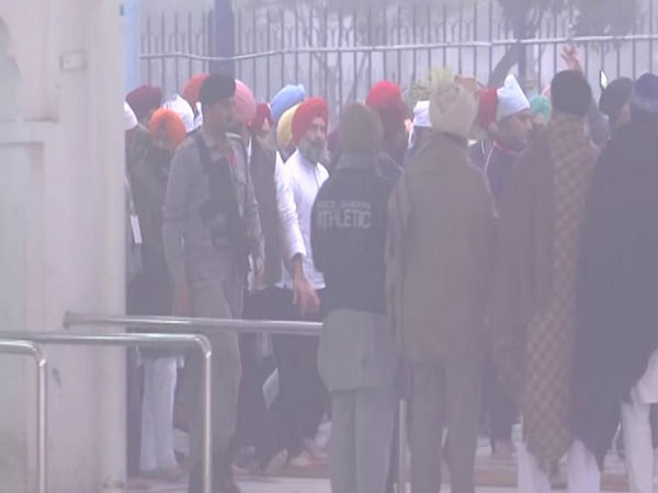 Rahul Gandhi visits Gurdwara Fatehgarh Sahib as Bharat Jodo Yatra enters Punjab