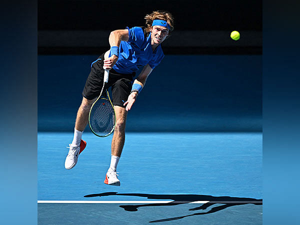 Australian Open: Andrey Rublev downs Dominic Thiem; Taylor Fritz battles past Basilashvili
