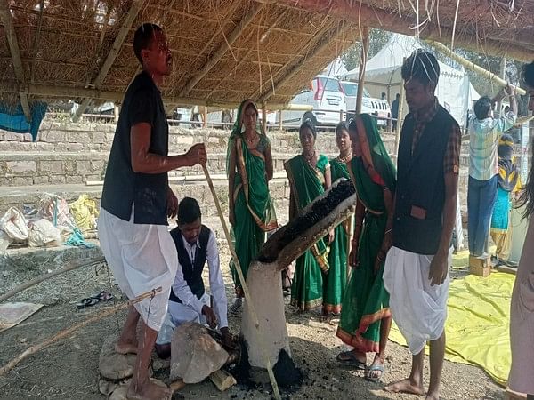 Madhya Pradesh: Tribal family makes iron from particular stone using traditional scientific process