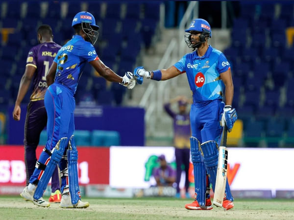 ILT20: Dwayne Bravo, Najibullah Zadran lead MI Emirates to thrilling victory over Abu Dhabi Knight Riders ILT20: Dwayne Bravo, Najibullah Zadran lead MI Emirates to thrilling victory over Abu Dhabi Knight Riders