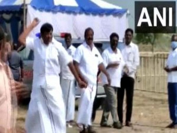 Chennai: DMK minister 'throws stone' at workers over delay in bringing chair