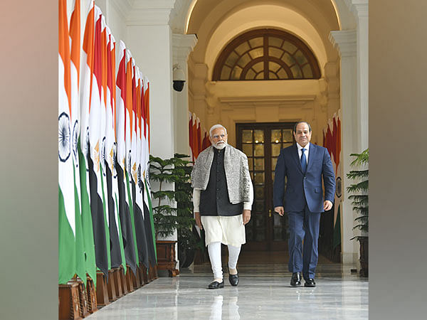 मिस्र राष्ट्रपति सीसी की भारत यात्रा के कुछ हफ्तों बाद ब्रिक्स बैंक के नए सदस्य के रूप में शामिल हुआ |_60.1