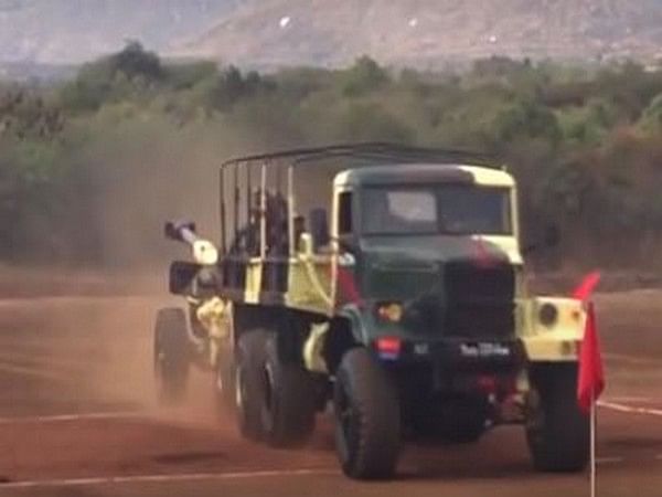 Maharashtra: School of Artillery conducts training exercises