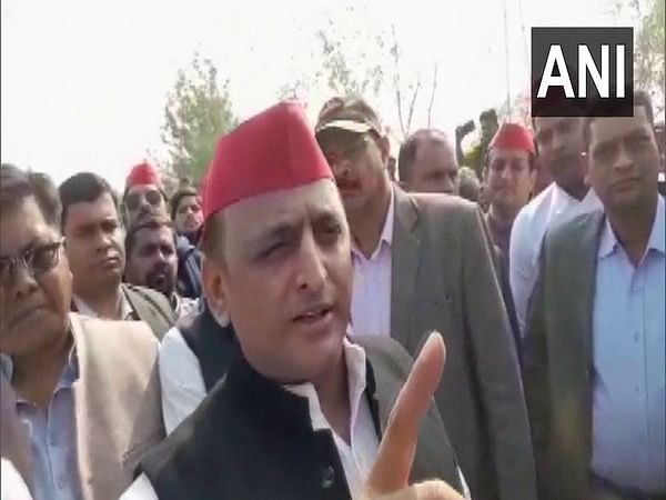 Rename 'Izzatghar' as Amrit Sauchalaya: Akhilesh Yadav takes swipe at Centre over 'Mughal Gardens' name change