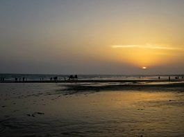 Representational photo of Mandvi beach, Gujarat. The chemical plant is proposed to be set up in Bada village of Mandvi taluk. | Commons/Piyush Tripathi