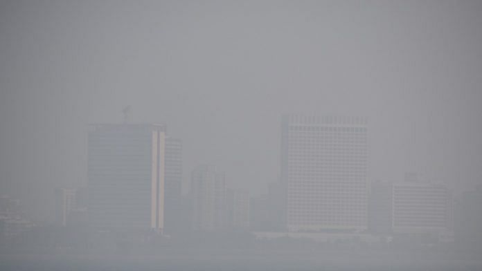 Layer of air pollution engulfing Nariman point in Mumbai | Representative image | ANI file photo