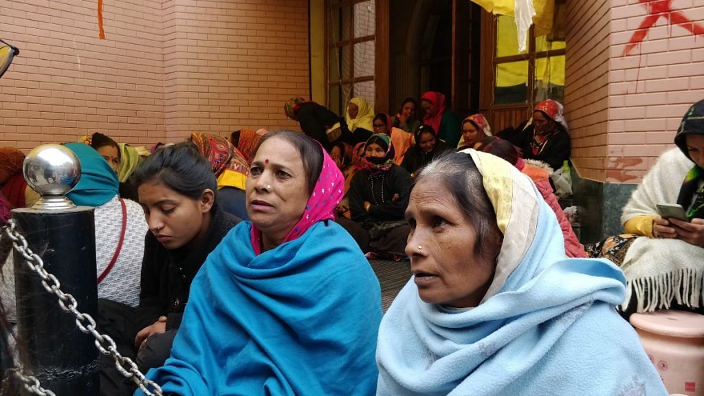 Joshimath residents began protests at Malari Inn Hotel to protest their displacement Tuesday | Shyam Nadan Upadhyay | ThePrint