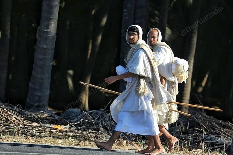 Sadhu Bhagyaratna, 18, walking along with Sadhu Somyang Ratnavir, 40, who became a Jain monk 17 years ago | Praveen Jain | ThePrint