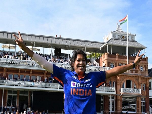 Women's Premier League: Jhulan Goswami roped in by Mumbai as bowling coach