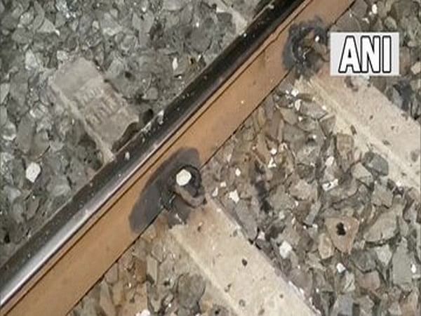 Bihar: Railway track worth crores illegally sold to scrap dealer; 2 RPF personnel suspended