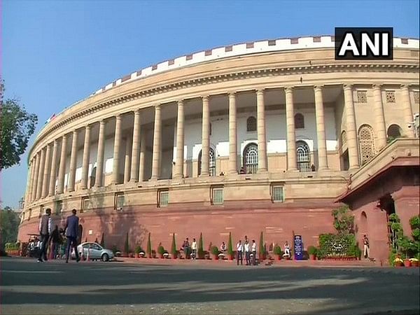 Congress gives suspension of business notice in RS to discuss issue of investment by LIC, public sector banks