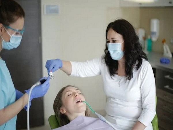 Sugar consumption, early interruption of breastfeeding are risk factors for dental caries: Study