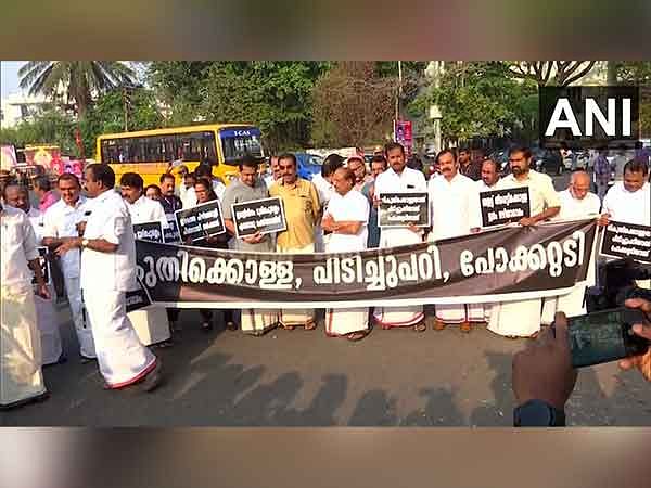UDF MLAs stage protest against State budget in Kerala