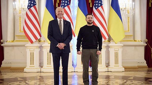 US President Joe Biden with Ukrainian counterpart Volodymyr Zelenskyy | Photo: Twitter