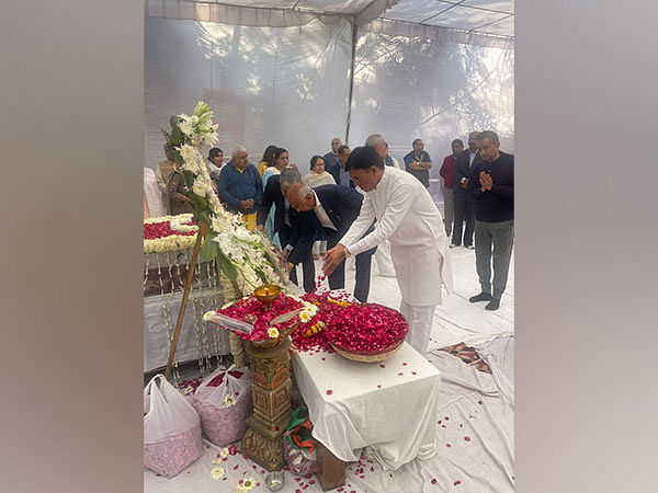 Union health minister Mandaviya pays tribute to former Governor of Gujarat OP Kohli