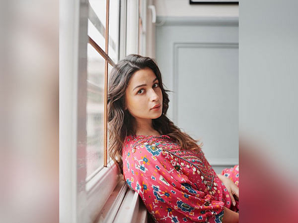Alia Bhatt calls out media for 'invasion of privacy' after being snapped inside house without consent, tags Mumbai Police