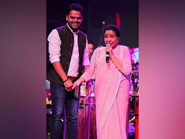 A sold-out soulful evening with Asha Bhosle at Morya Entertainment's Concert