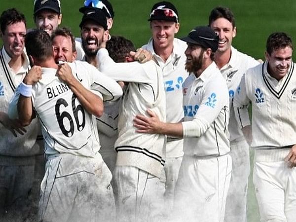 New Zealand pull off thrilling 1-run win against England in second Test ...