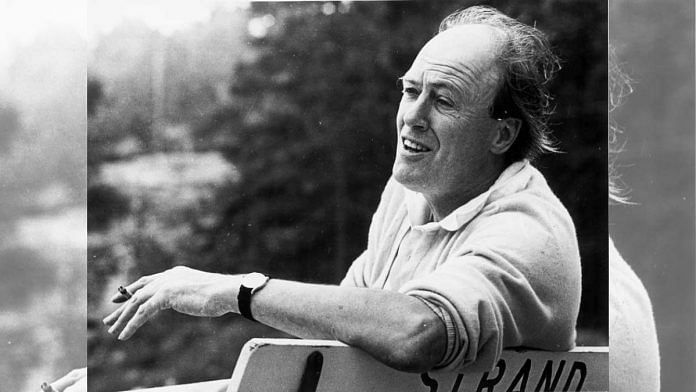 British writer Roald Dahl | Photo: Flickr