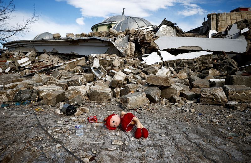 Turkish leader declares emergency as Turkey-Syria quake death toll passes 5,200 – ThePrint –