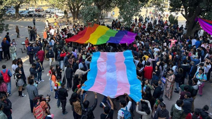 પંજાબમાં 'તાલિબાની સજા', ચોરીના શંકામાં ચહેરા કાળા કરીને પરેડ કરવામાં આવી 1 Chandigarh pride parade keeps politics out, culture in—Jaago, boliyan, gidda